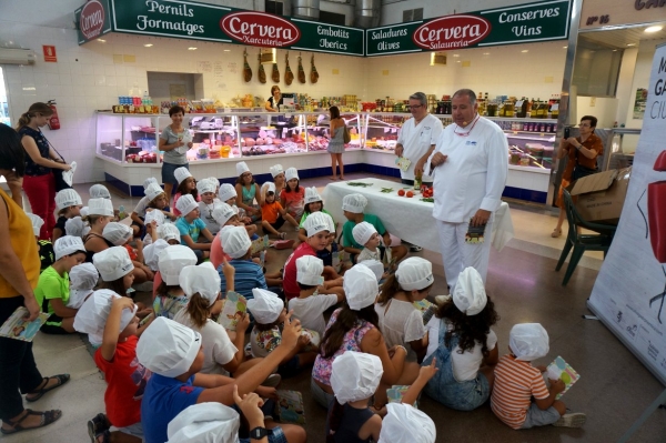 &quot;Les escoles al mercat&quot;